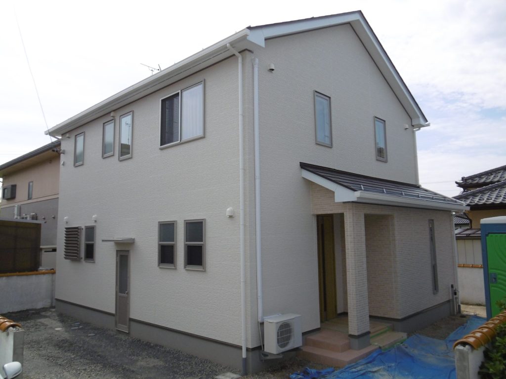 長野市：35坪 落ち着いた和室をリビングの+αで使える４ＬＤＫの住宅